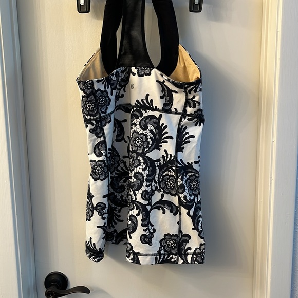 Tank top - Picture 2 of 3